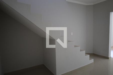 Casa para alugar com 2 quartos, 298m² em Jardim Itapura, São Paulo