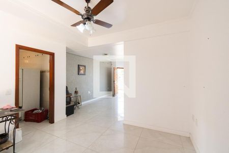 Casa à venda com 3 quartos, 175m² em Fátima, Canoas