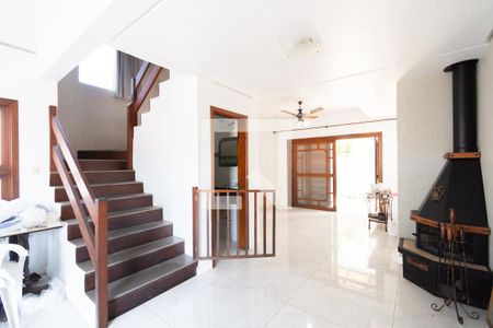 Casa à venda com 3 quartos, 175m² em Fátima, Canoas