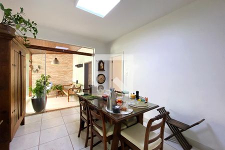 Sala de Jantar de casa à venda com 3 quartos, 275m² em São José, Belo Horizonte