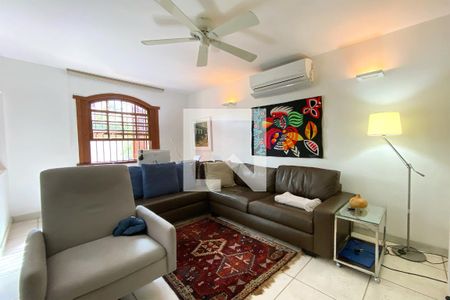 Sala de Estar de casa à venda com 3 quartos, 275m² em São José, Belo Horizonte