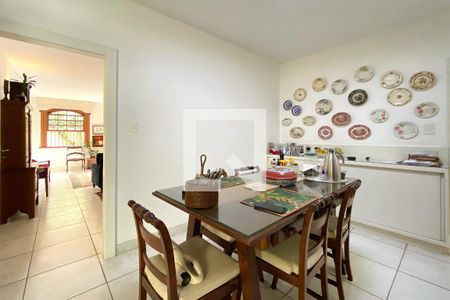 Sala de Jantar de casa à venda com 3 quartos, 275m² em São José, Belo Horizonte