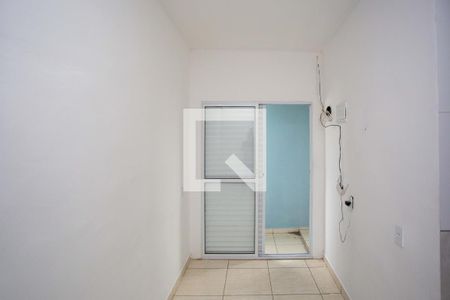 Sala de apartamento para alugar com 2 quartos, 60m² em Jardim Selma, São Paulo