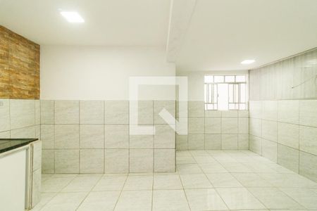 Sala e Cozinha de casa para alugar com 1 quarto, 40m² em Parque Casa de Pedra, São Paulo