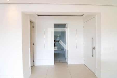 Apartamento para alugar com 3 quartos, 143m² em Santo Amaro, São Paulo