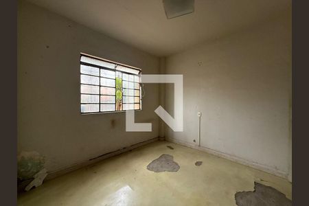 Casa à venda com 3 quartos, 157m² em Santa Tereza, Belo Horizonte