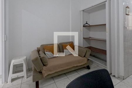 Sala de kitnet/studio para alugar com 1 quarto, 28m² em José Menino, Santos