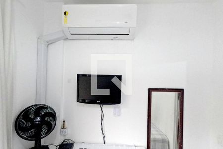 Quarto 1 de kitnet/studio para alugar com 1 quarto, 28m² em José Menino, Santos