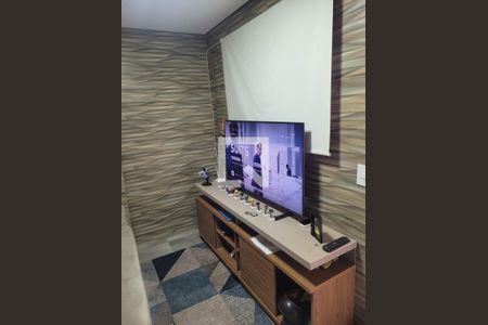 Sala de casa à venda com 2 quartos, 225m² em Jardim Guarará, Santo André