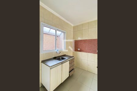 Cozinh  de casa de condomínio à venda com 2 quartos, 51m² em Jardim Sao Nicolau, São Paulo