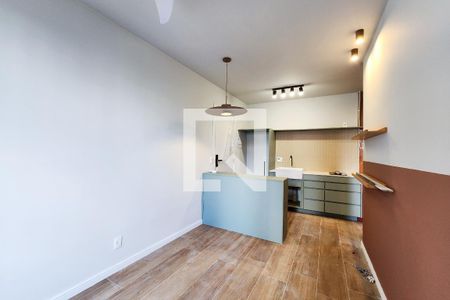 Sala  de apartamento à venda com 1 quarto, 34m² em Santo Cristo, Rio de Janeiro