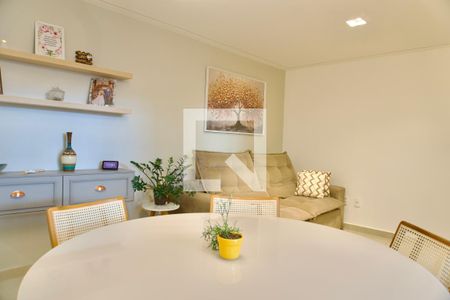 Sala de apartamento para alugar com 3 quartos, 79m² em Nova Suíça, Belo Horizonte