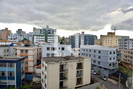 Sala - Varanda Vista de apartamento para alugar com 3 quartos, 79m² em Nova Suíça, Belo Horizonte