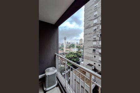 Varanda de kitnet/studio para alugar com 1 quarto, 27m² em Vila Mariana, São Paulo