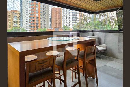 Varanda de apartamento à venda com 4 quartos, 229m² em Indianópolis, São Paulo