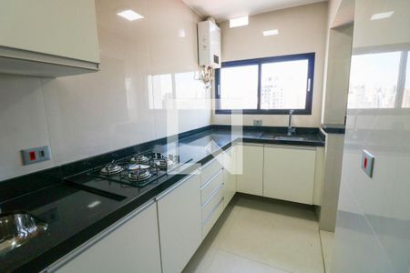Cozinha de apartamento para alugar com 2 quartos, 65m² em Vila Congonhas, São Paulo