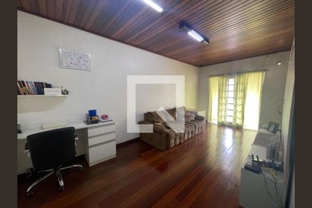 Casa à venda com 3 quartos, 215m² em Guarani, Novo Hamburgo