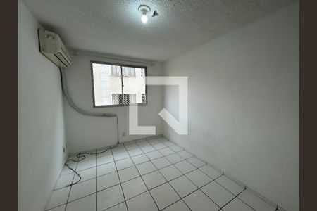 Quarto 1 de apartamento para alugar com 2 quartos, 55m² em Guadalupe, Rio de Janeiro