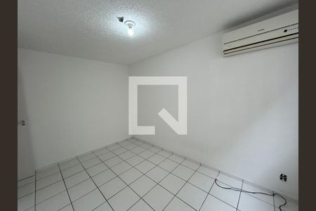 Quarto 1 de apartamento para alugar com 2 quartos, 55m² em Guadalupe, Rio de Janeiro