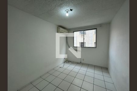 Quarto 1 de apartamento para alugar com 2 quartos, 55m² em Guadalupe, Rio de Janeiro