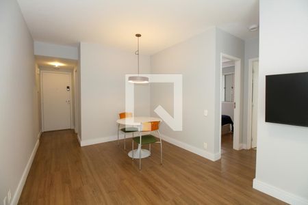 Sala de Estar e Jantar de apartamento à venda com 2 quartos, 56m² em Cerqueira César, São Paulo