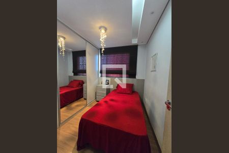 Quarto de apartamento à venda com 3 quartos, 160m² em Milionários, Belo Horizonte