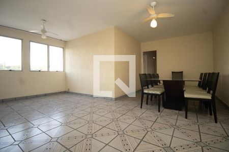 Sala de apartamento à venda com 3 quartos, 130m² em Vila Monumento, São Paulo