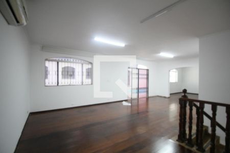 Sala 1 de casa para alugar com 5 quartos, 365m² em Vila Tramontano, São Paulo