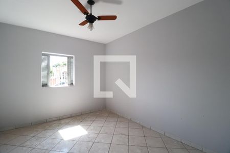 Quarto 1 de casa para alugar com 6 quartos, 165m² em Martins, Uberlândia