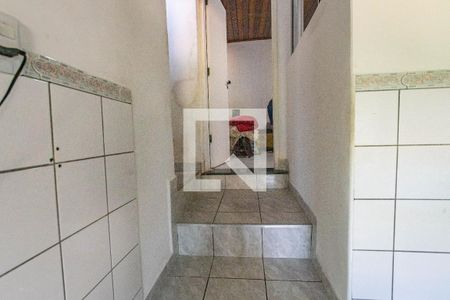 Escada para os quartos  de casa à venda com 2 quartos, 133m² em Jardim Miriam, São Paulo