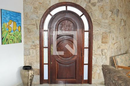 Casa para alugar com 4 quartos, 710m² em Água Espraiada, Cotia