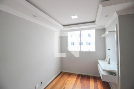 Sala de apartamento para alugar com 2 quartos, 45m² em Vila Avelina, Nova Iguaçu
