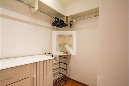 Closet de apartamento à venda com 1 quarto, 50m² em Jardim Monte Libano, Santo André