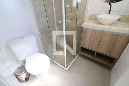 Banheiro da Suíte 1 de apartamento para alugar com 2 quartos, 58m² em Quitaúna, Osasco