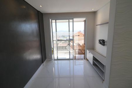 Sala de apartamento para alugar com 2 quartos, 58m² em Quitaúna, Osasco