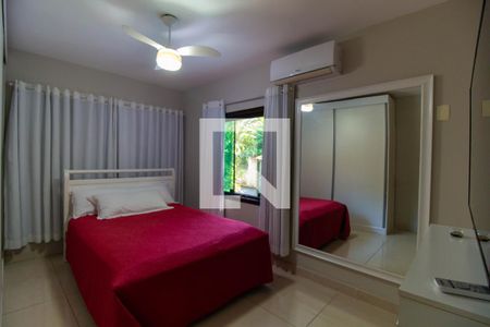 Casa à venda com 2 quartos, 750m² em Serra Grande, Niterói