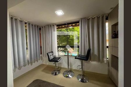 Casa à venda com 5 quartos, 215m² em Diamante, Belo Horizonte