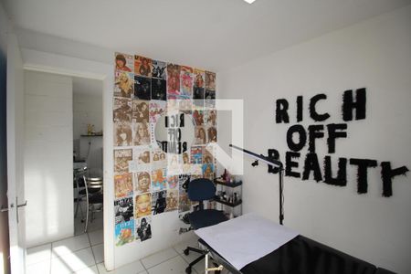 Quarto 1 de apartamento para alugar com 2 quartos, 40m² em Mário Quintana, Porto Alegre