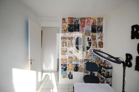 Quarto 1 de apartamento para alugar com 2 quartos, 40m² em Mário Quintana, Porto Alegre