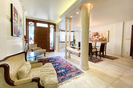 Hall de Entrada de casa para alugar com 5 quartos, 560m² em Mangabeiras, Belo Horizonte