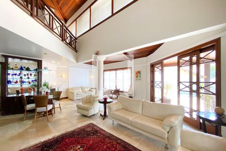 Sala de Estar de casa para alugar com 5 quartos, 560m² em Mangabeiras, Belo Horizonte