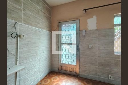 Entrada de casa para alugar com 2 quartos, 50m² em Engenho Novo, Rio de Janeiro