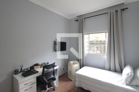 Quarto 1 de casa para alugar com 3 quartos, 239m² em Planalto, Belo Horizonte