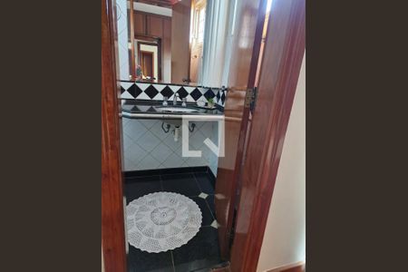 Quarto 1 de casa para alugar com 5 quartos, 480m² em Cidade Jardim, Uberlândia