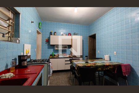 Casa à venda com 4 quartos, 298m² em Jardim Sao Jose (zona Norte), São Paulo