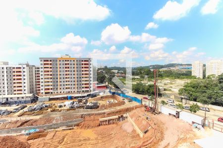 Vista Sala de apartamento para alugar com 2 quartos, 43m² em Jardim Helian, São Paulo