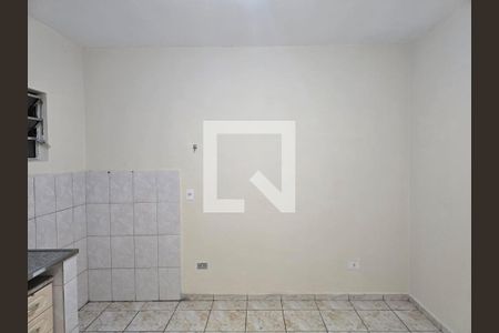 Cozinha de kitnet/studio para alugar com 1 quarto, 35m² em Parque Continental Ii, Guarulhos