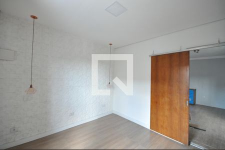 Quarto 1 de casa para alugar com 2 quartos, 65m² em Vila Nova Carolina, São Paulo