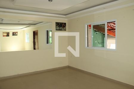 Casa para alugar com 4 quartos, 198m² em Água Espraiada, Cotia