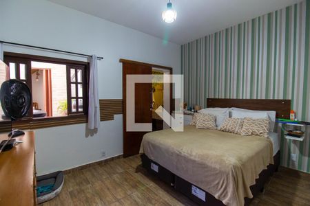 Casa à venda com 3 quartos, 265m² em Piratininga, Niterói